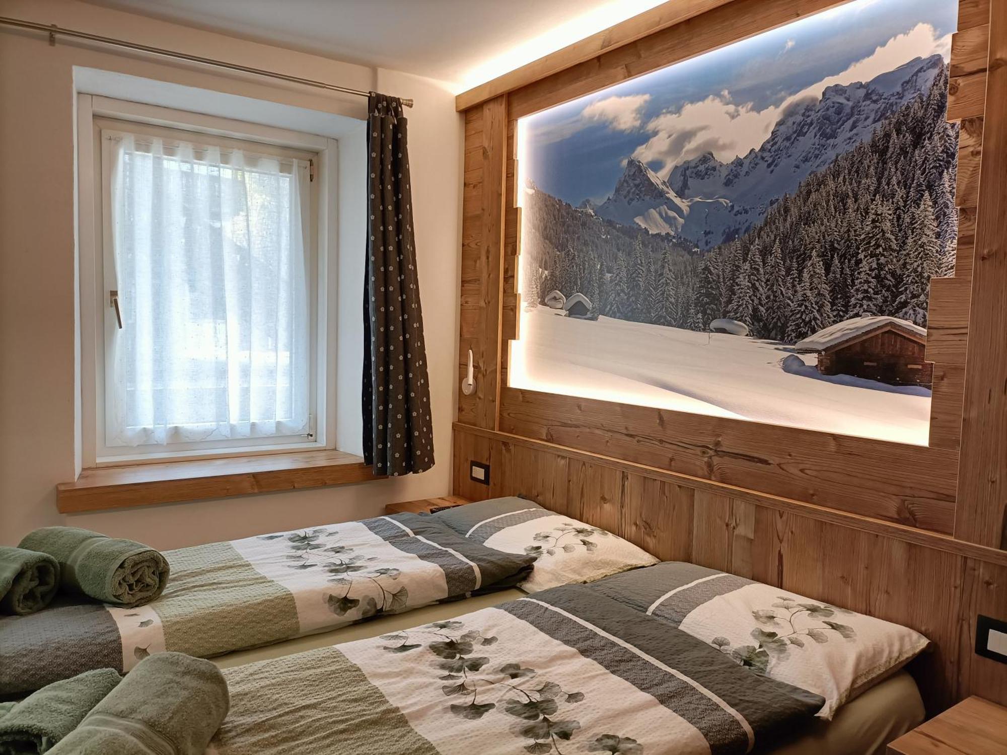 Casa Paola Apartment Pozza di Fassa Bagian luar foto