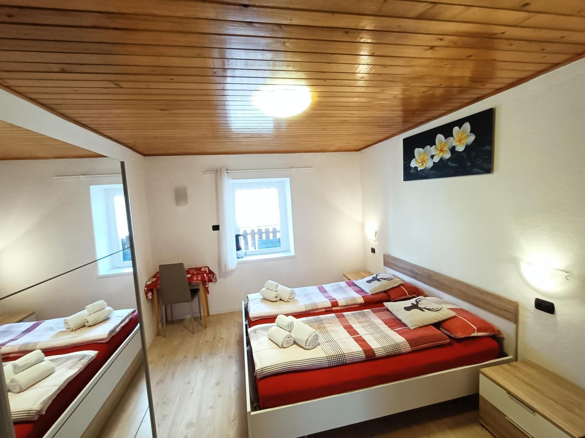 Casa Paola Apartment Pozza di Fassa Bagian luar foto