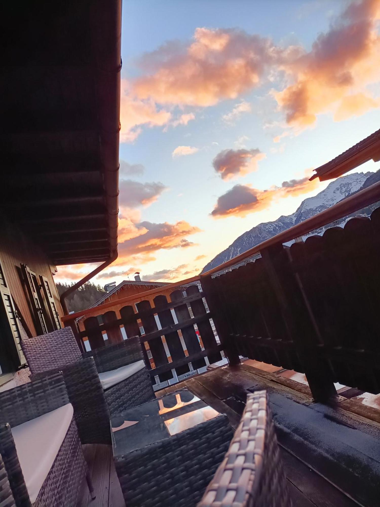 Casa Paola Apartment Pozza di Fassa Bagian luar foto