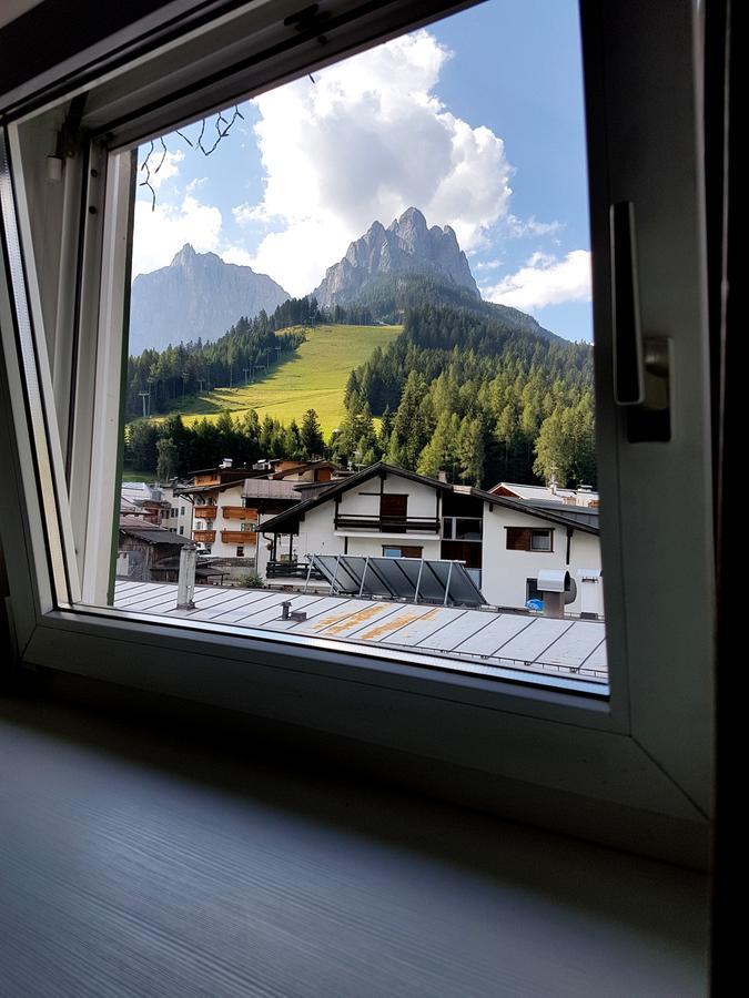 Casa Paola Apartment Pozza di Fassa Bagian luar foto